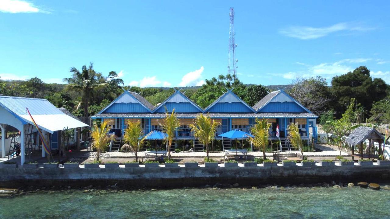 Moyo Island Resort エクステリア 写真