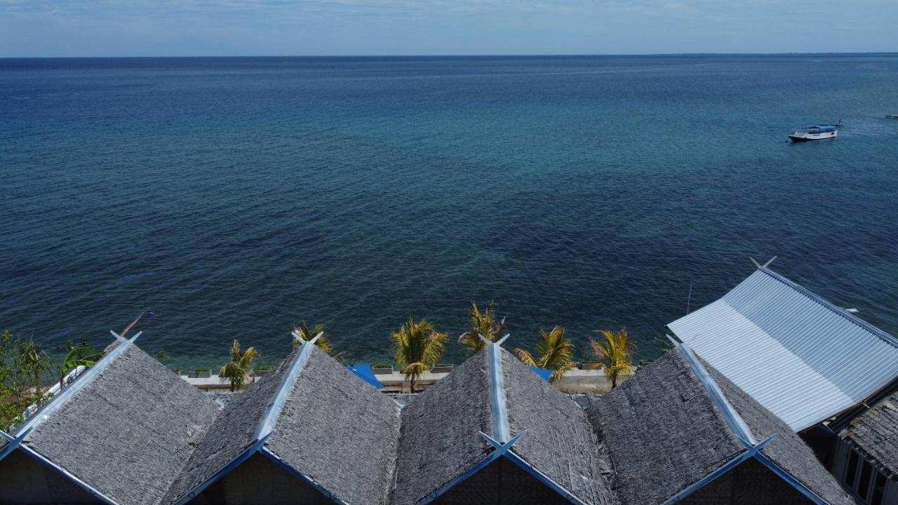 Moyo Island Resort エクステリア 写真