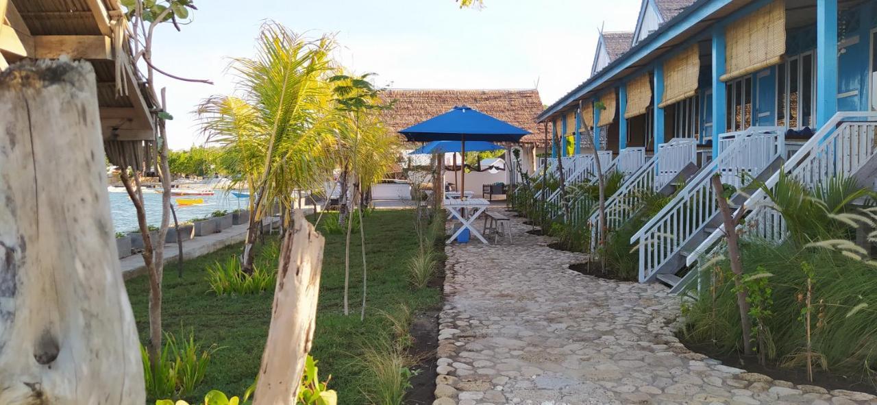 Moyo Island Resort エクステリア 写真