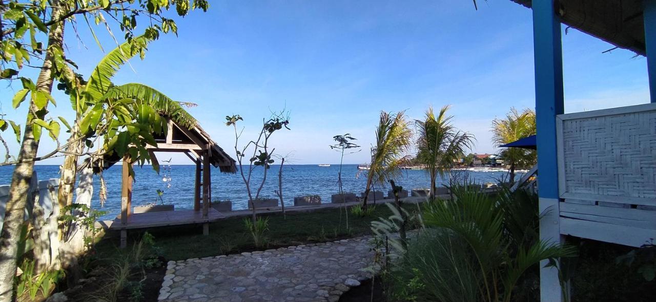 Moyo Island Resort エクステリア 写真