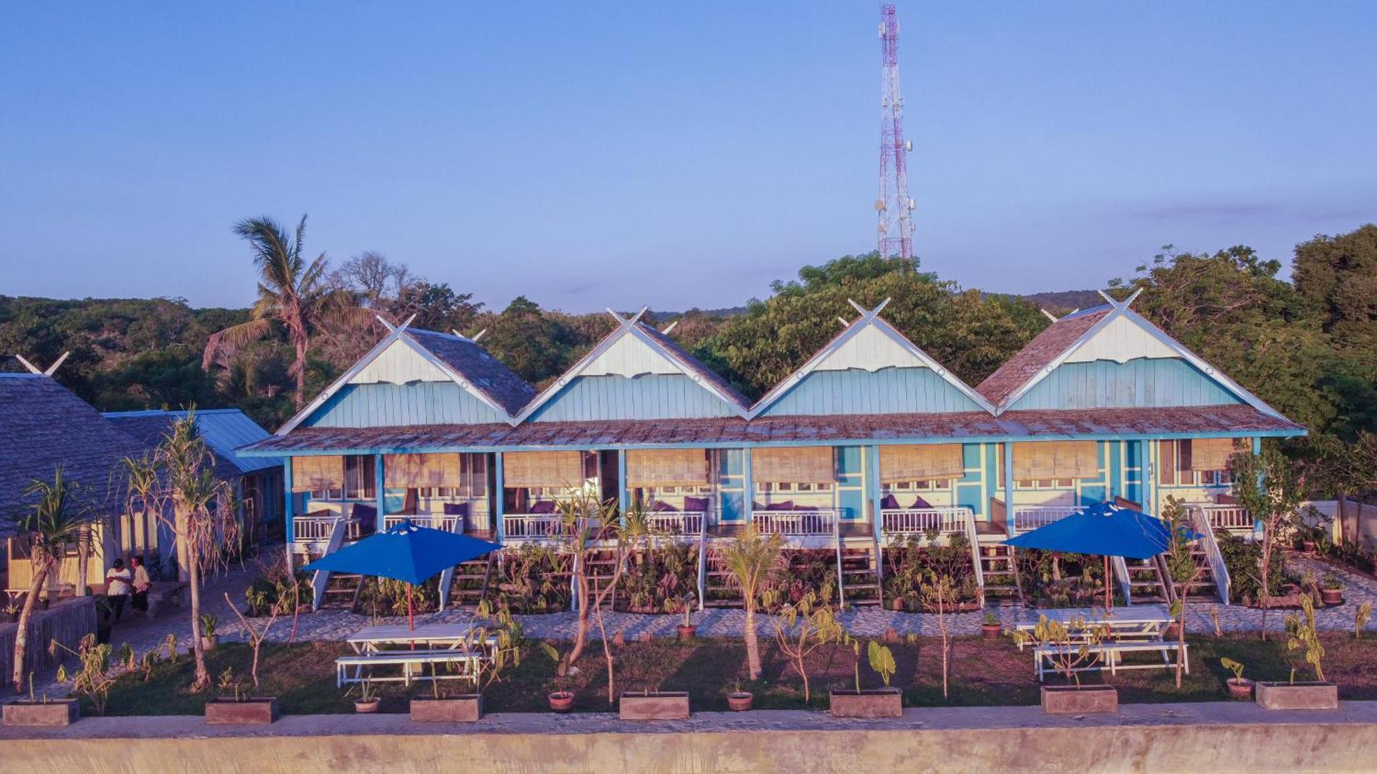 Moyo Island Resort エクステリア 写真