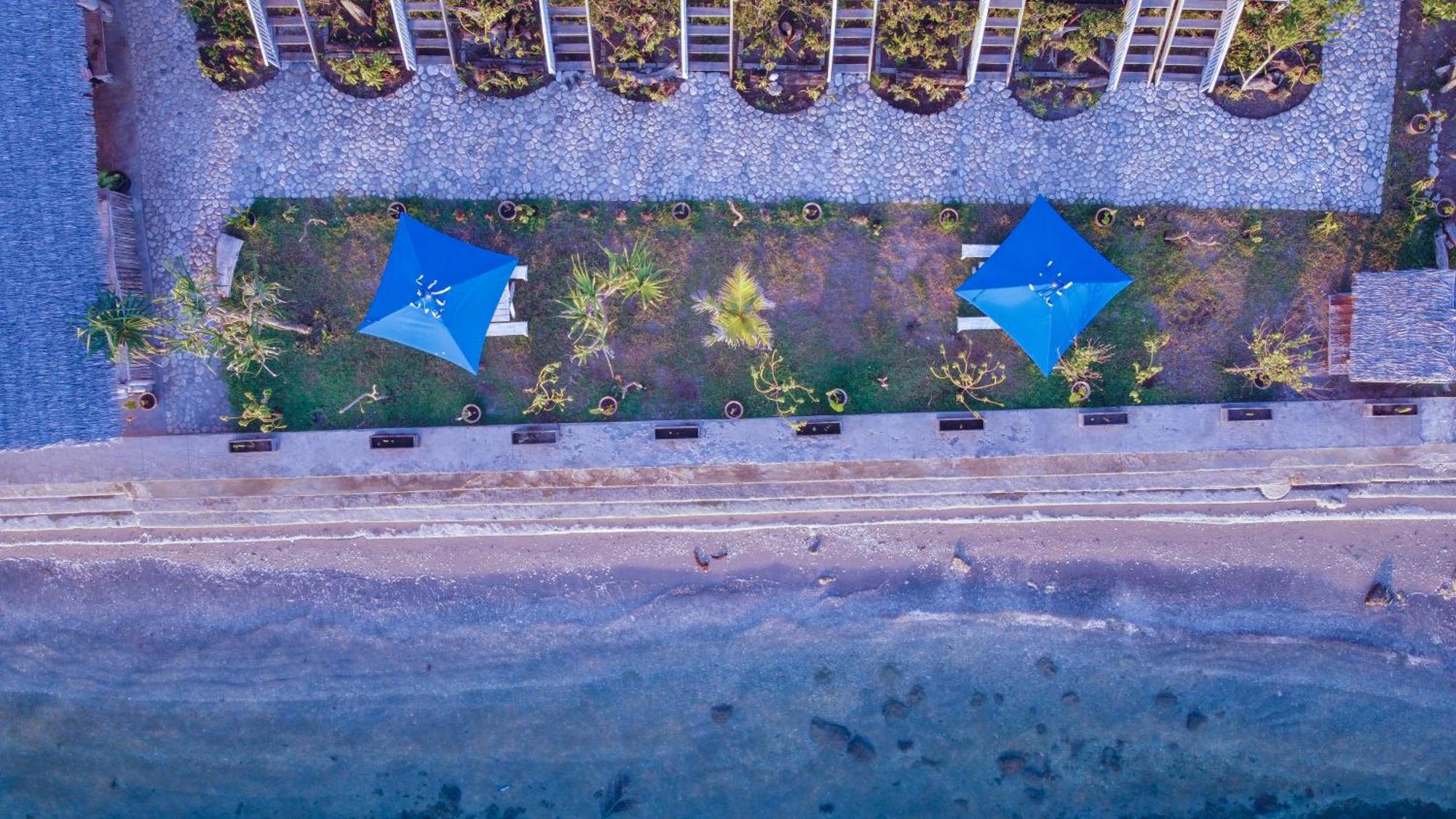 Moyo Island Resort エクステリア 写真