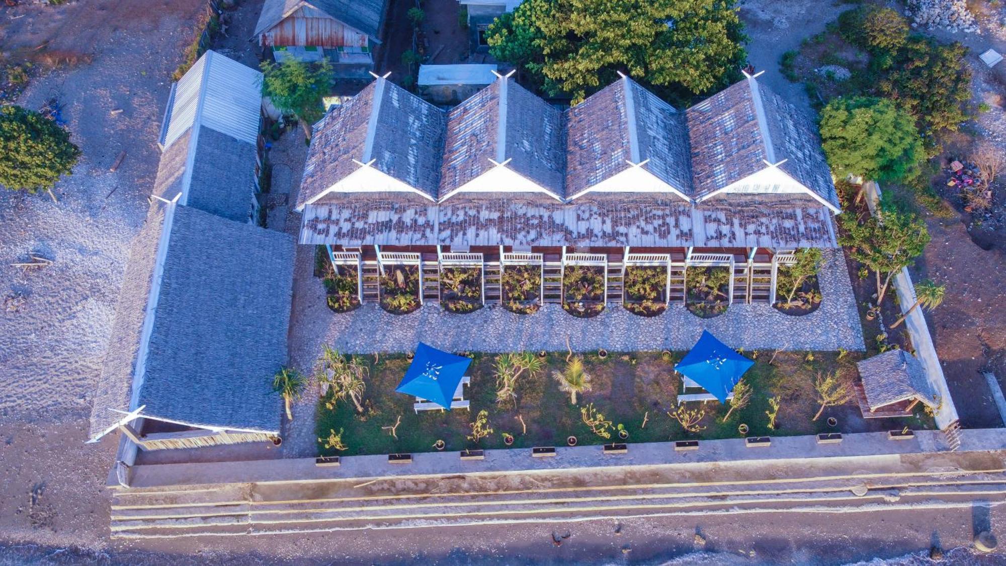 Moyo Island Resort エクステリア 写真
